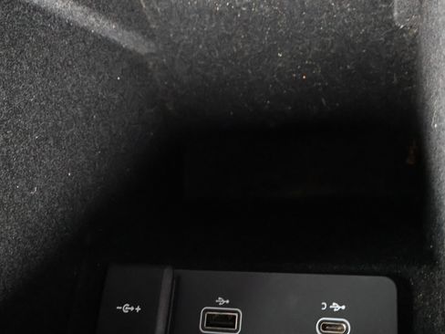 Used 2022 Land Rover Range Rover Evoque R-Dynamic S image 38