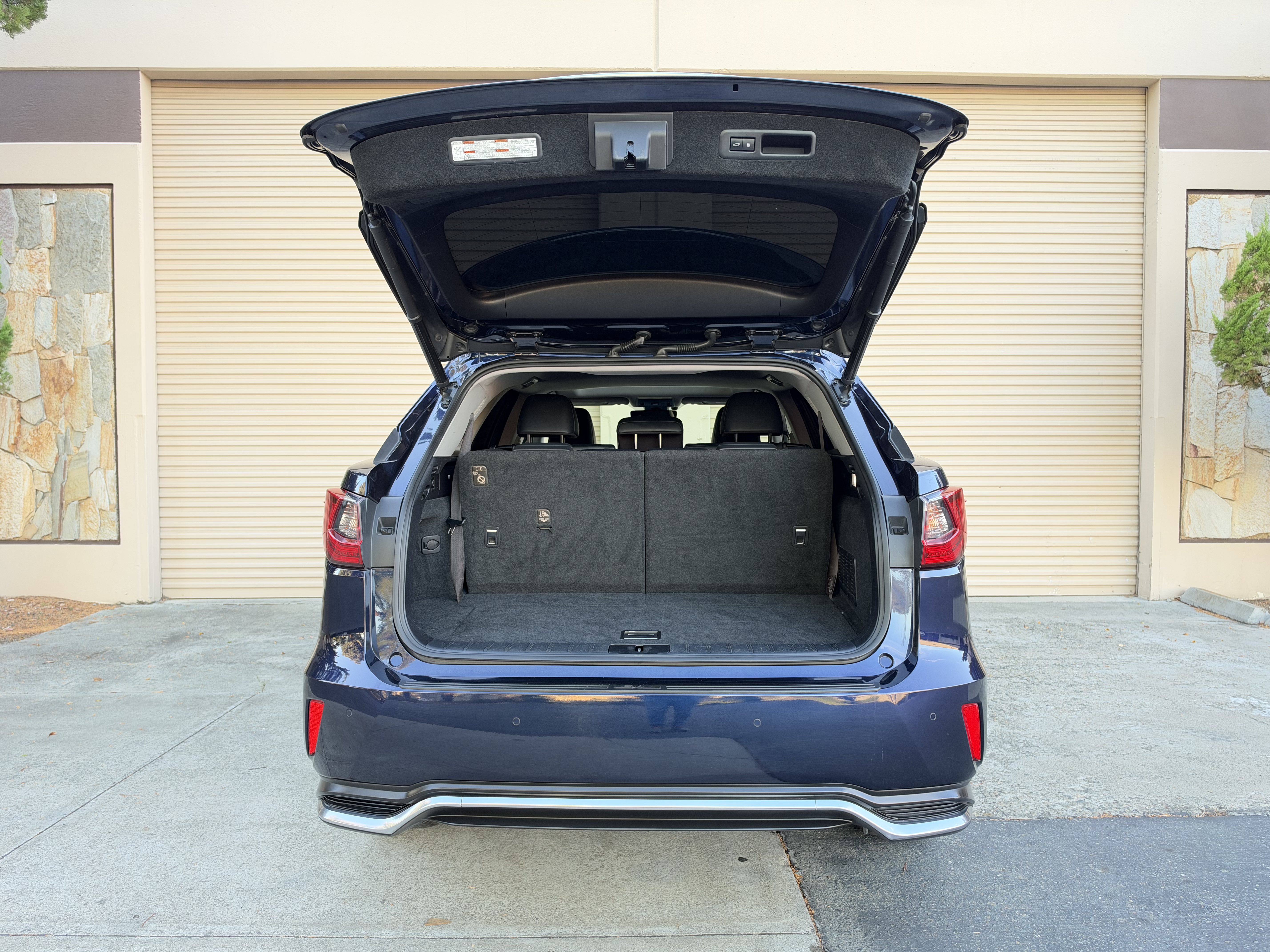 Used 2020 Lexus RX 350L FWD w/ Premium Package image 14