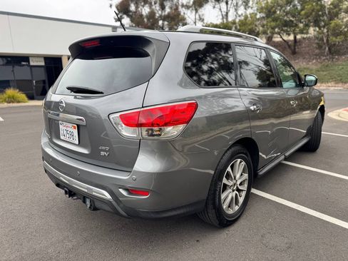 Used 2015 Nissan Pathfinder 4WD image 8