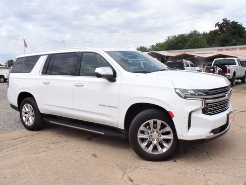 Used 2022 Chevrolet Suburban Premier image 4