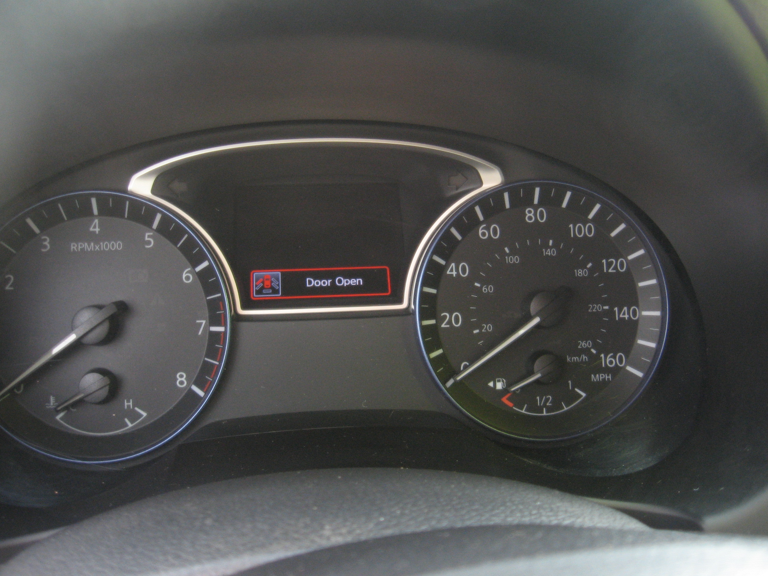 Used 2016 Nissan Altima Sedan w/ Premium Pkg FWD image 10