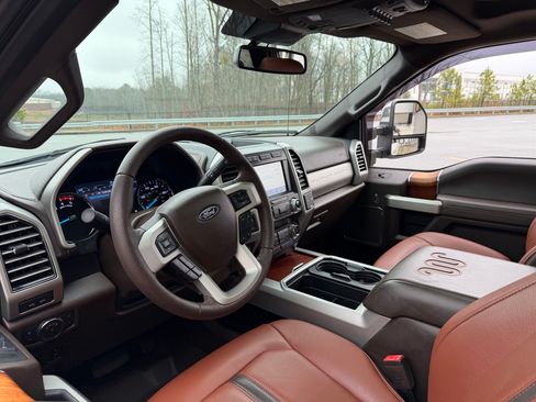 Used 2020 Ford F250 King Ranch image 17