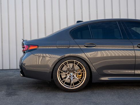 Used 2022 BMW M5 CS image 9