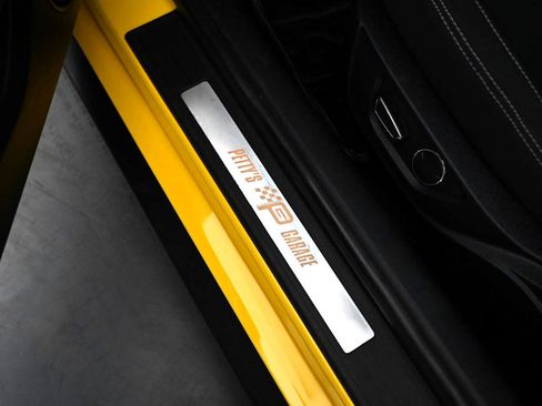 Used 2018 Ford Mustang GT image 32