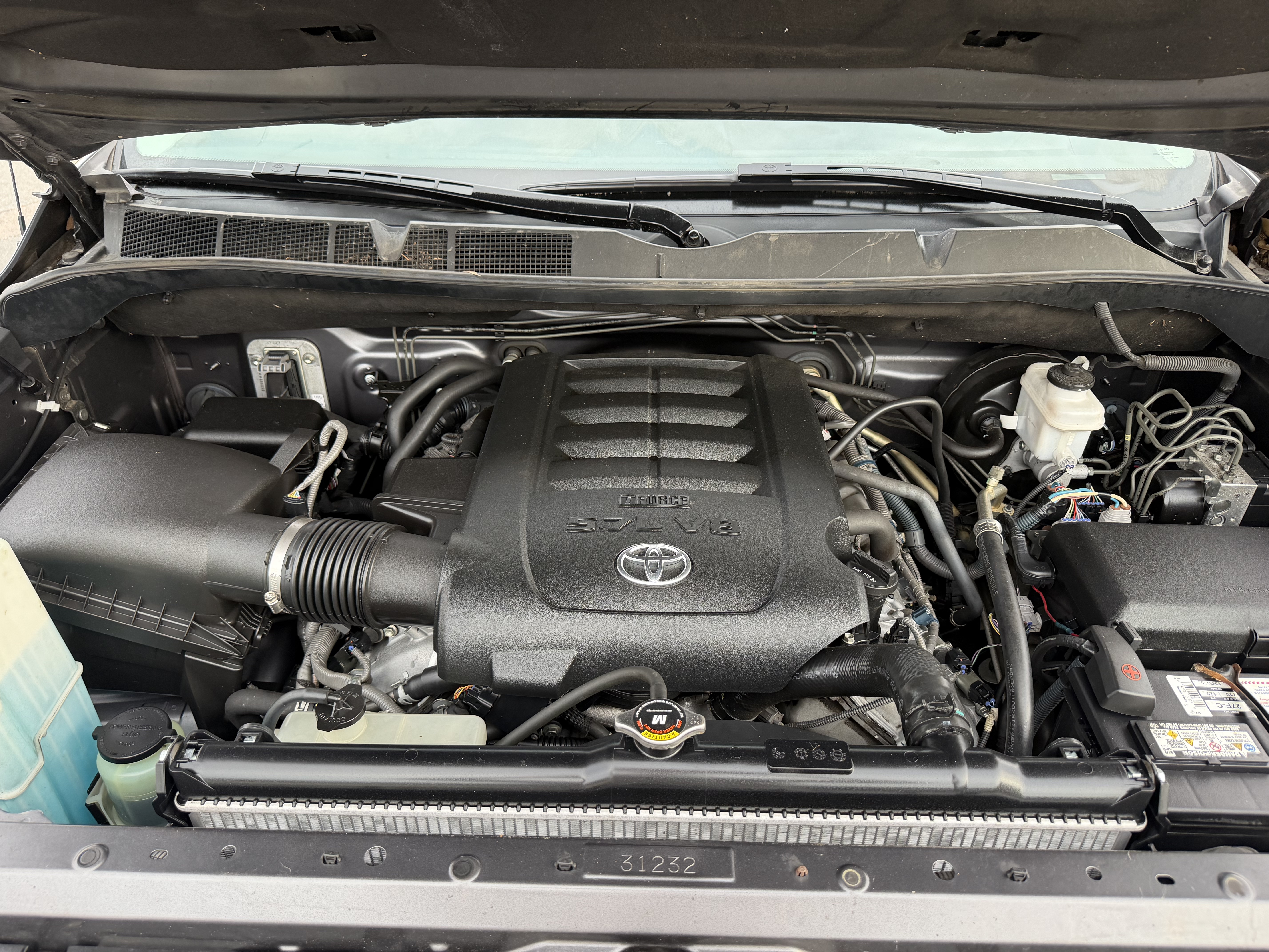 Used 2017 Toyota Tundra 4x4 CrewMax SR5 image 18