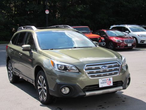 Used 2017 Subaru Outback 3.6R Limited AWD/4WD image 14