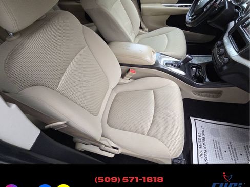 Used 2016 Dodge Journey SE image 16