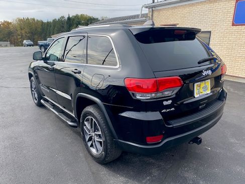 Used 2018 Jeep Grand Cherokee Laredo image 8