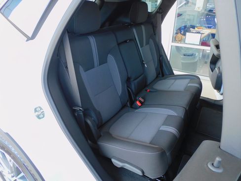 Used 2025 Chevrolet Blazer FWD LT w/ 2LT image 19
