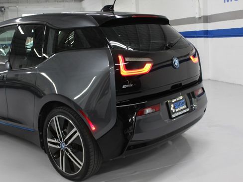 Used 2017 BMW i3 w/ Range Extender RWD image 13