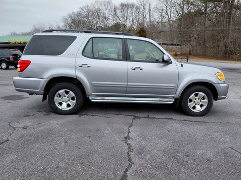 Used 2003 Toyota Sequoia SR5 image 6