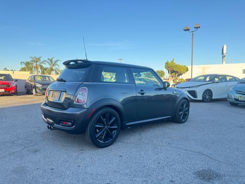 Used 2012 MINI Cooper S image 6