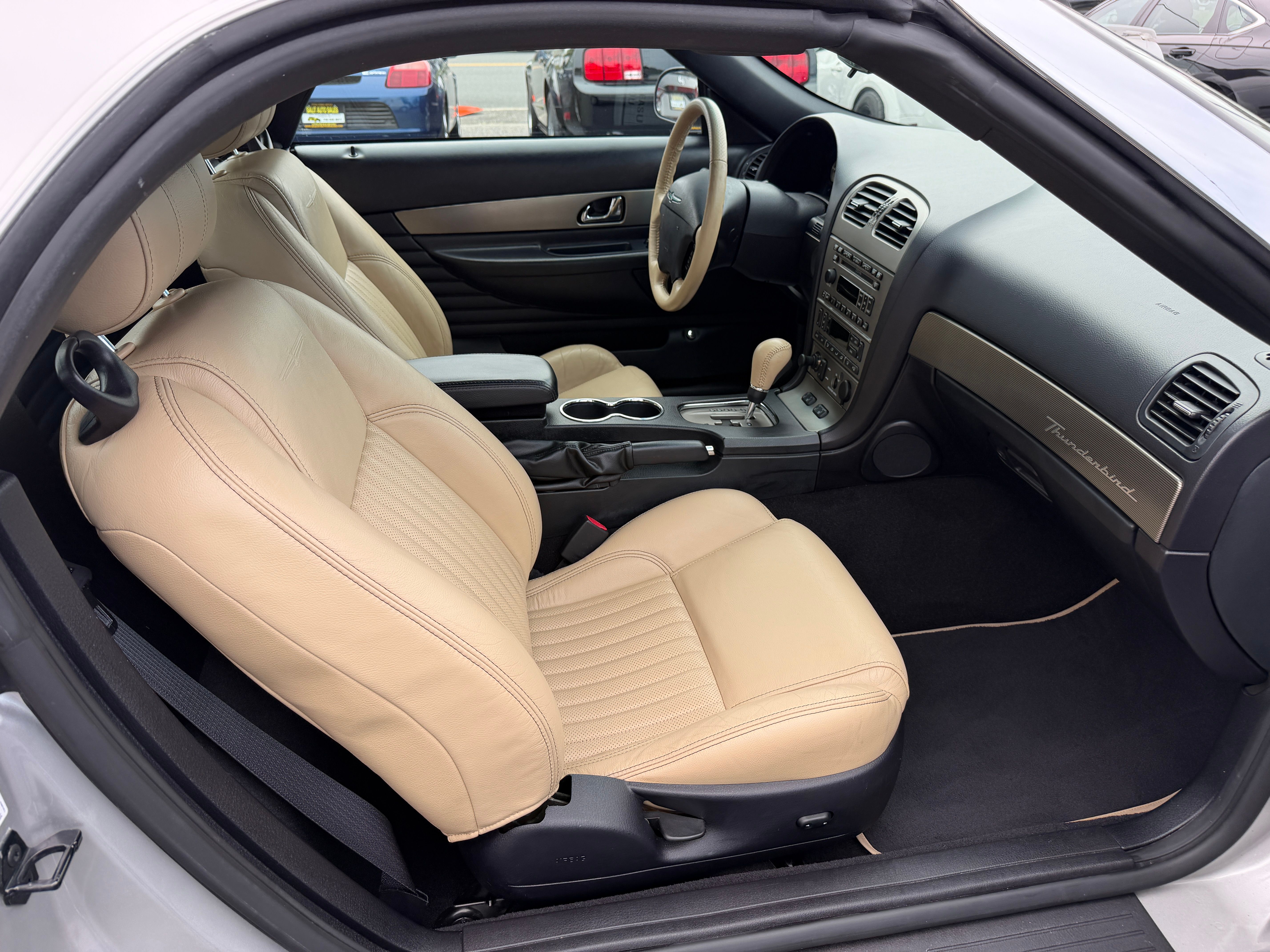 Used 2004 Ford Thunderbird UNAVAIL RWD image 17