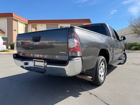 Used 2012 Toyota Tacoma image 12