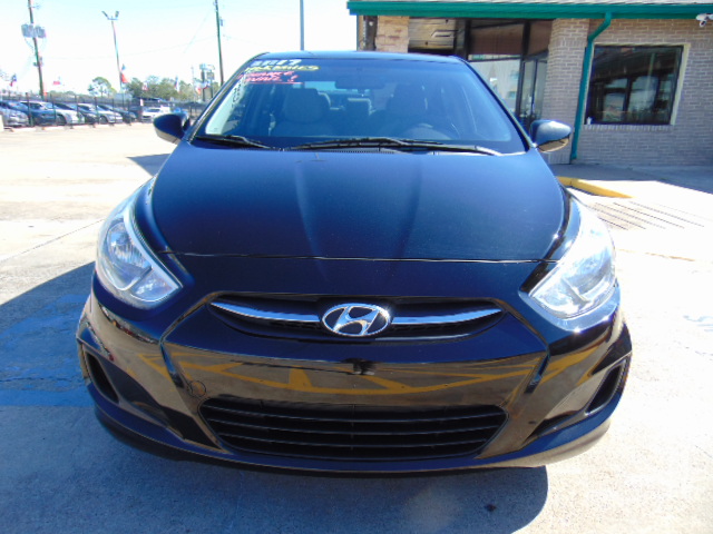 Used 2017 Hyundai Accent SE Sedan FWD image 3