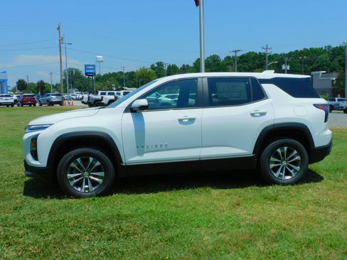 New 2026 Chevrolet Equinox LT image 7
