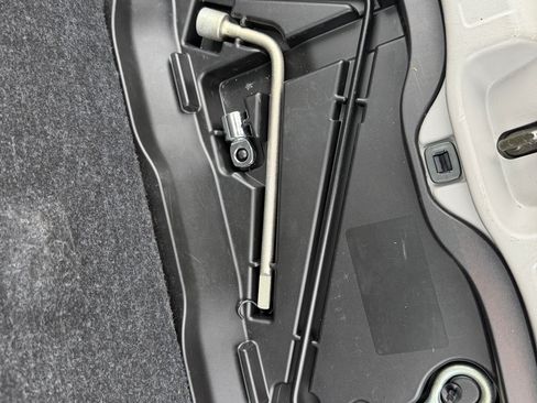 Used 2006 Toyota Highlander Sport image 23