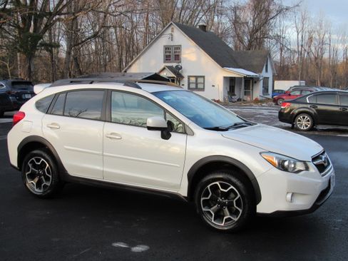 Used 2014 Subaru XV Crosstrek 2.0i Premium image 14