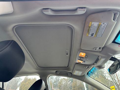 Used 2017 Subaru Legacy 2.5i Limited image 14