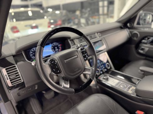 Used 2019 Land Rover Range Rover Supercharged image 12