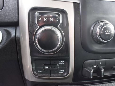 Used 2017 RAM 1500 Classic SLT image 19