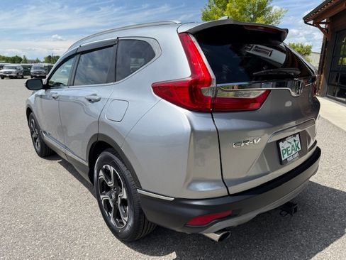 Used 2017 Honda CR-V Touring image 3