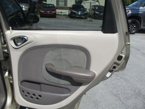 Used 2002 Chrysler PT Cruiser Limited Edition image 24