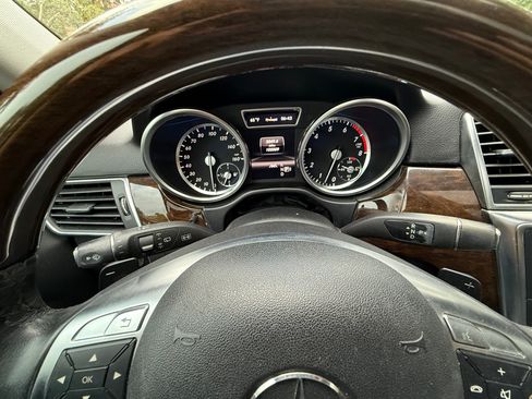 Used 2013 Mercedes-Benz ML 350 2WD image 19