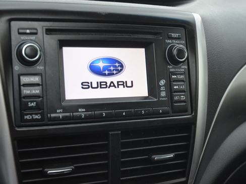 Used 2012 Subaru Forester 2.5X Limited AWD/4WD image 18