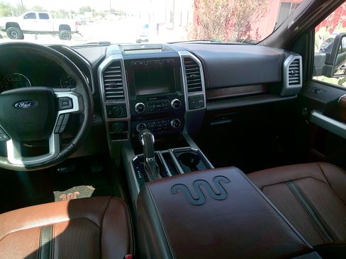 Used 2018 Ford F150 King Ranch image 15