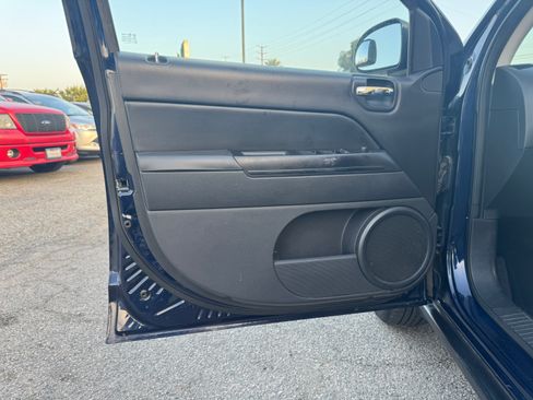 Used 2013 Jeep Compass Latitude image 17