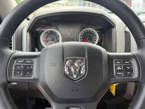 Used 2017 RAM 1500 4x4 Regular Cab Tradesman image 11