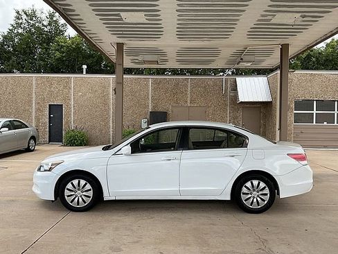 Used 2012 Honda Accord LX image 8