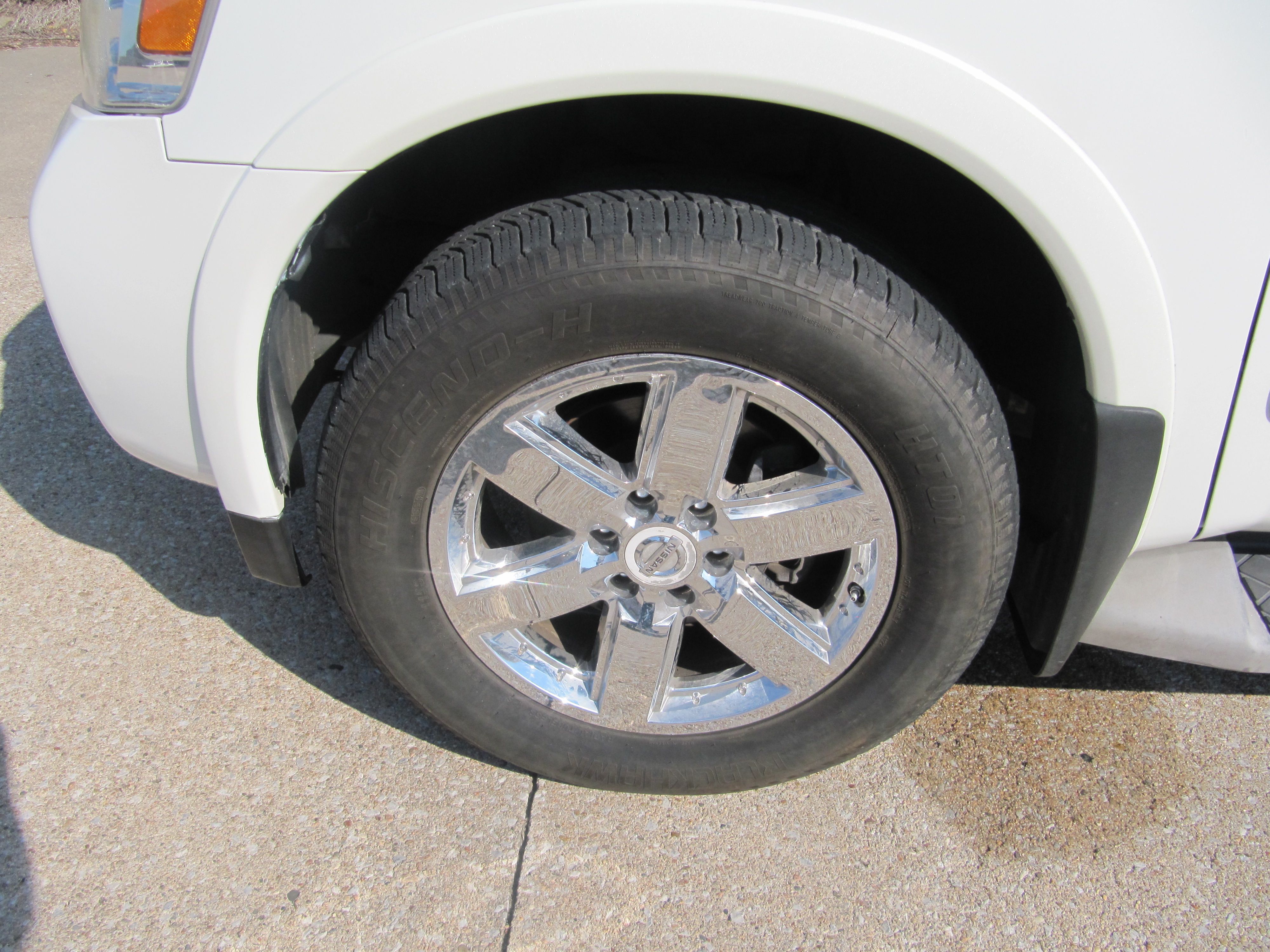 Used 2014 Nissan Armada Platinum AWD/4WD image 6