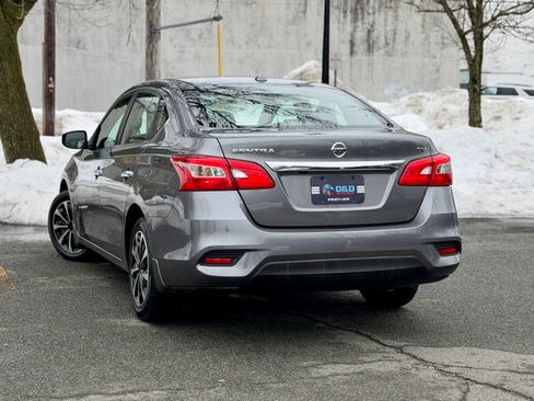 Used 2016 Nissan Sentra SV image 3