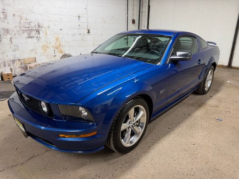 Used 2006 Ford Mustang GT Premium RWD image 55