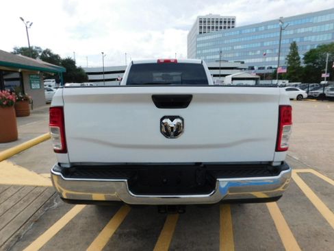 Used 2020 RAM 2500 4x4 Crew Cab Tradesman image 5