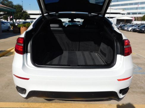 Used 2014 BMW X6 xDrive50i image 8