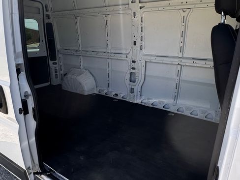 Used 2023 RAM ProMaster 2500 159 High Roof FWD image 8