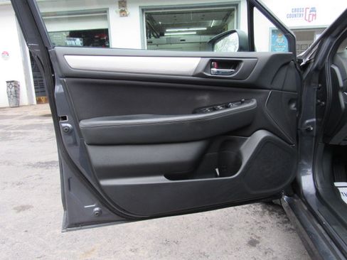 Used 2015 Subaru Legacy 2.5i Premium AWD/4WD image 12