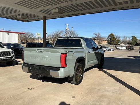 Used 2022 Toyota Tundra 4x4 CrewMax Limited w/ TRD Pkg image 5