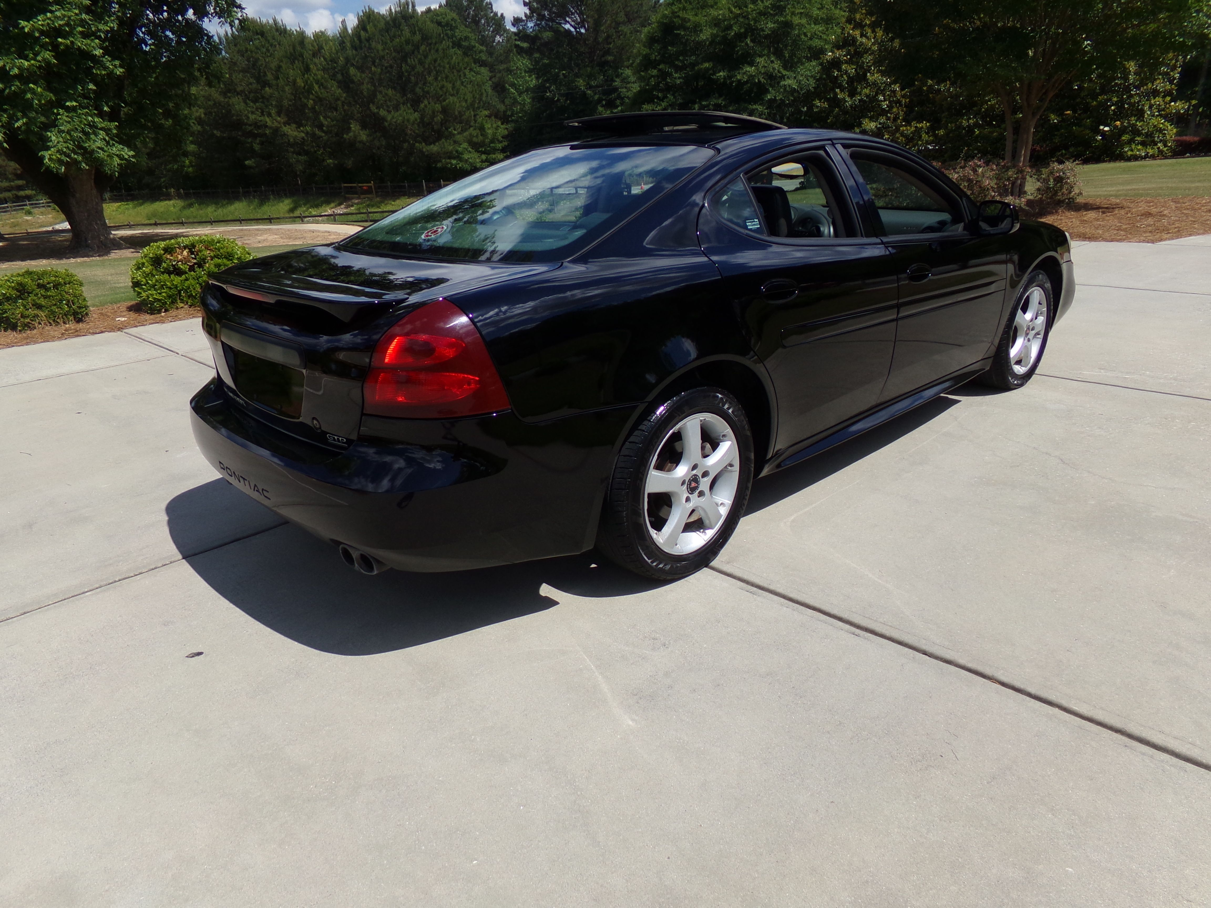 Used 2004 Pontiac Grand Prix GTP FWD image 5