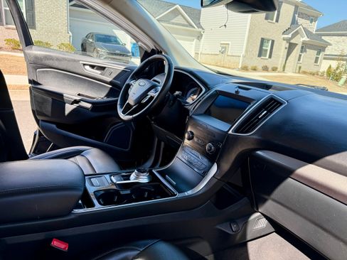 Used 2020 Ford Edge SEL image 8