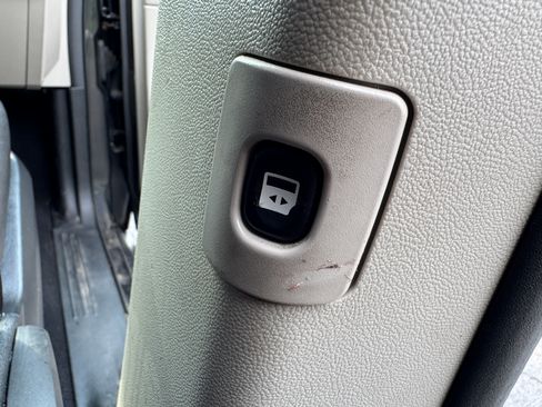 Used 2020 Dodge Grand Caravan SXT FWD image 20