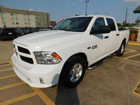 Used 2019 RAM 1500 2WD Quad Cab Classic Tradesman image 4