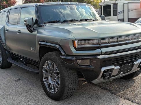 Used 2024 GMC Hummer EV 3X image 3