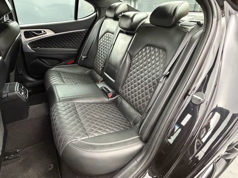 Used 2019 Genesis G70 3.3T Advanced image 32