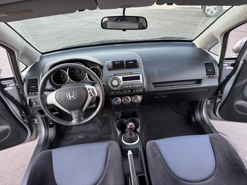 Used 2008 Honda Fit Sport image 3