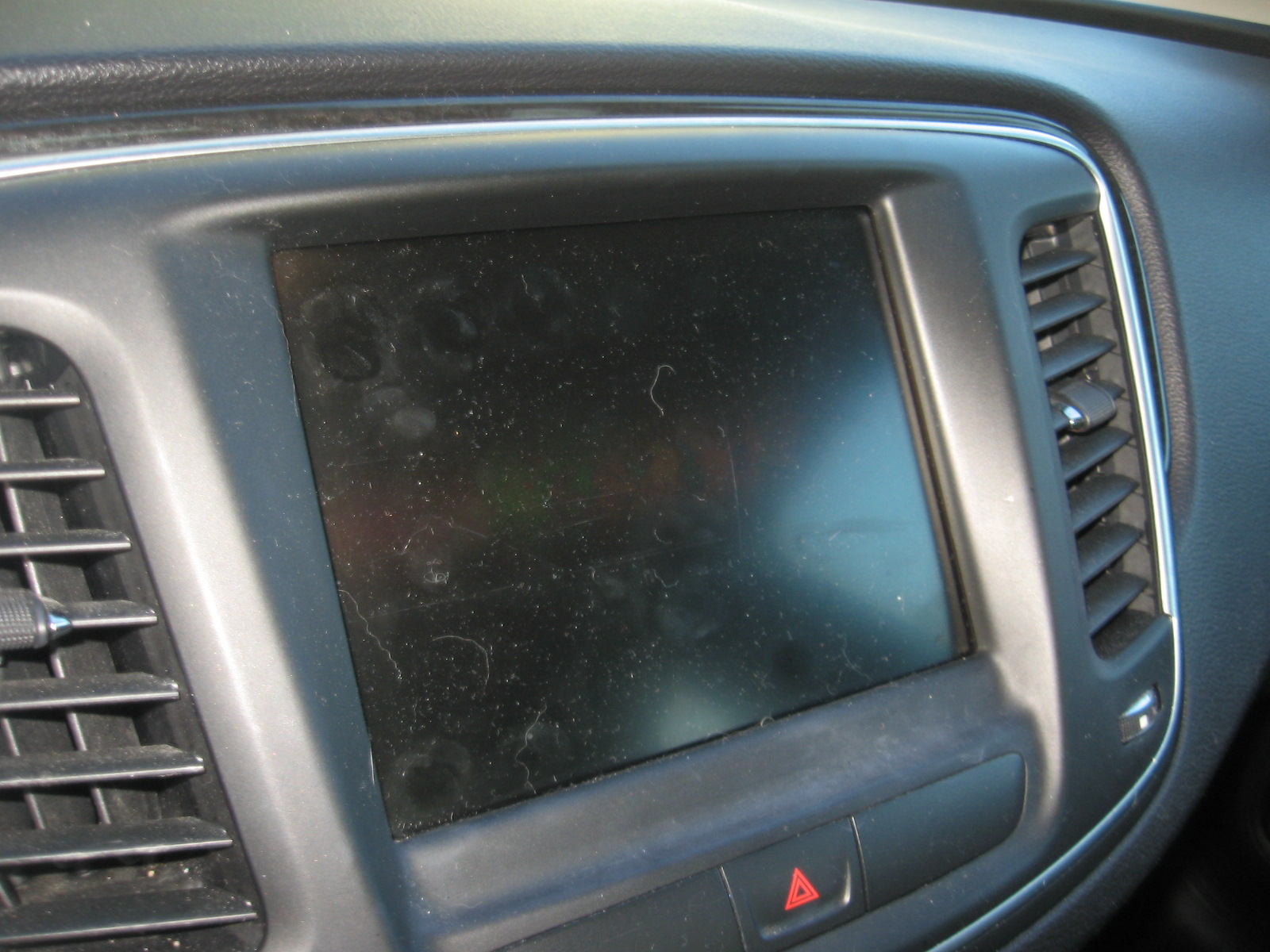 Used 2015 Chrysler 200 C FWD image 12