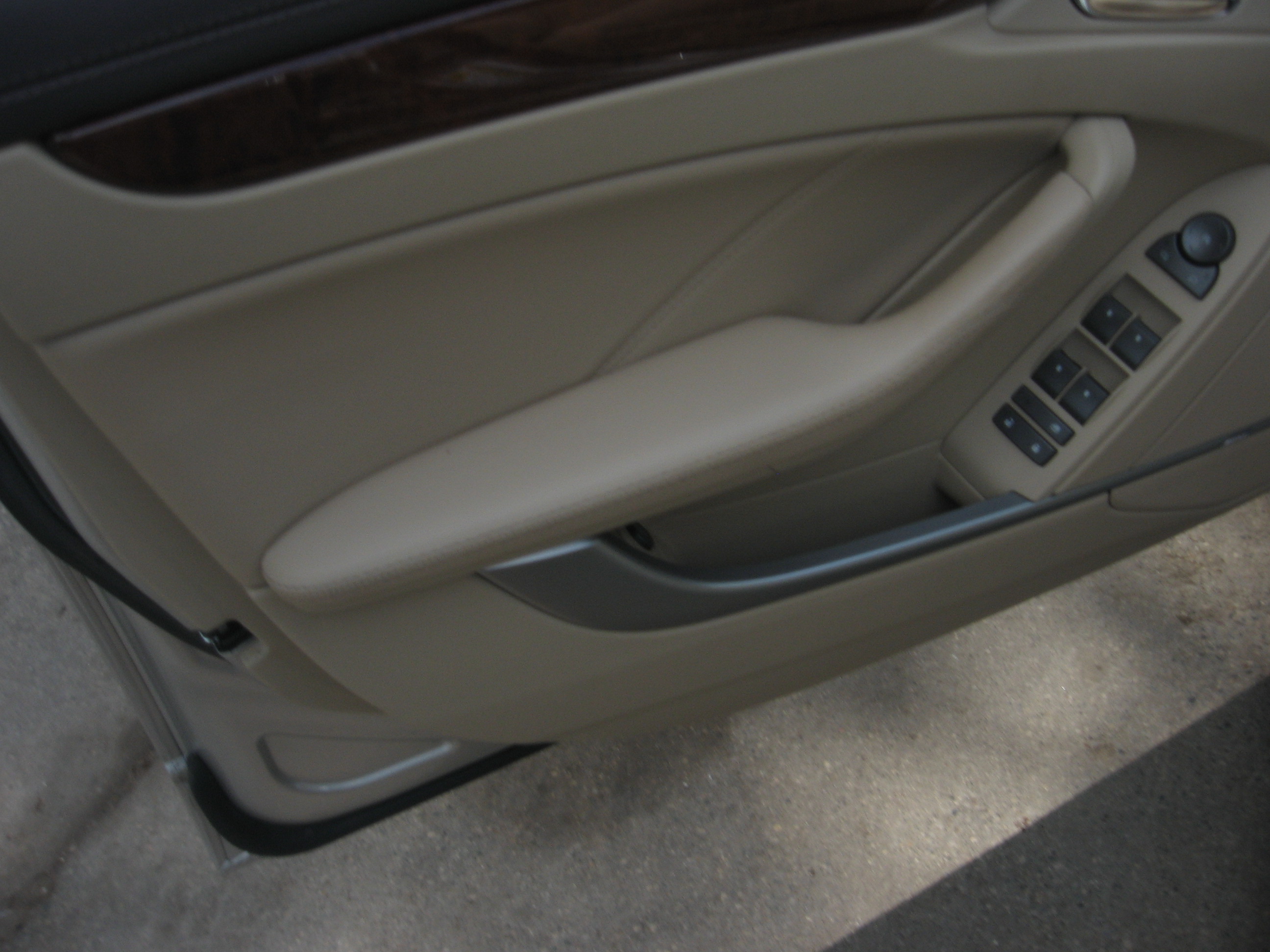 Used 2008 Cadillac CTS 3.6 AWD image 8